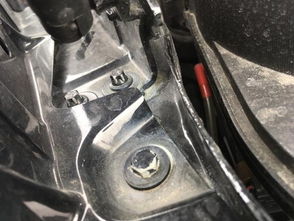 26萬(wàn)購(gòu)買(mǎi)精品車(chē)驚現(xiàn)隱患 氣囊炸裂與擋風(fēng)玻璃破損的真相