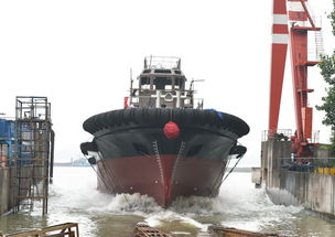 創(chuàng)新工藝顯神威，鎮(zhèn)江船廠3676kw全回轉(zhuǎn)拖船成功采用氣囊下水